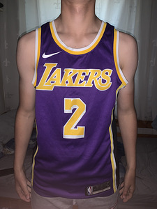Lonzo Ball Lakers särk (1 foto / 2)