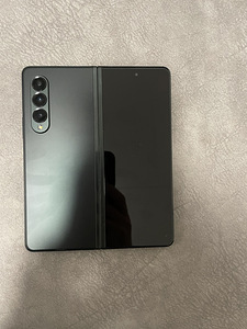 Samsung Z Fold 3 (4 foto / 5)