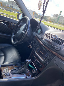 Мерседес бенц e320cdi 150kw 2005 (7 фото из 8)