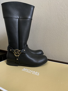 МК сапоги продажа для девочки (3 фото из 3)