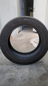 Michelin шины 225/55 R18 (1 фото из 3)