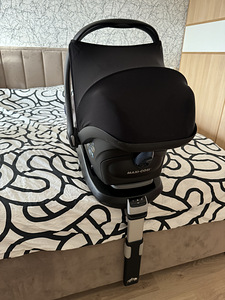 Maxi Cosi Cabriofix turvahäll ja FamilyFix alus (4 foto / 6)
