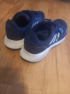 Продам детские кроссовки Adidas #38 (2 фото из 3)
