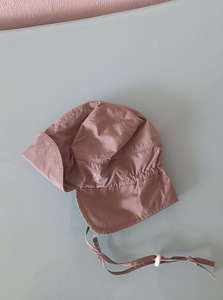Müüa poiste lassie kevad- sügis müts peaümbermõõt 46cm.