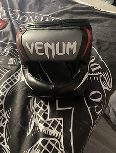 Боксёрский шлем Venum Elite