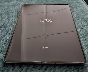 Samsung Galaxy Fold 4 512Gb (3 foto / 4)