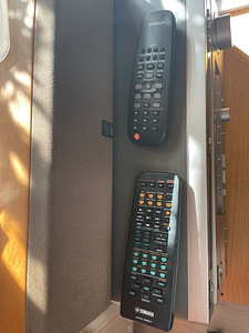 Ресивер YAMAHA RX-V457 + DVD-плеер + комплект колонок (7 фото из 9)