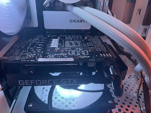 PALIT NVIDIA GeForce GTX 1660 Ti StormX 6GB (2 foto / 6)