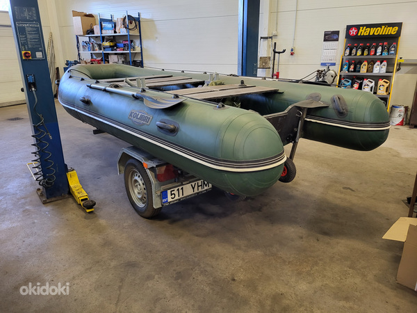 Резиновая лодка, лодочный мотор и лодочный прицеп для продаж (фото #5)