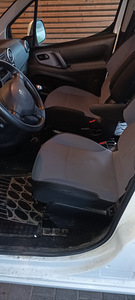 Peugeot Partner N1 1.6 HDI 68kW 2015.a (9 foto / 12)