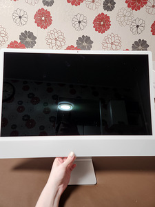 iMac М1 2021 (7 фото из 7)