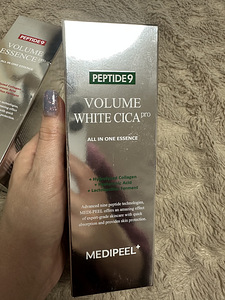 MEDIPEEL VOLUME ESSENCE PRO PEPTIDE9 (3 foto / 8)