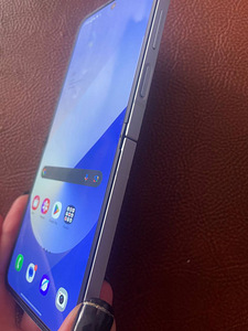 Samsung galaxy flip 6 256gb (8 foto / 9)