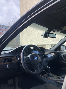 BMW 330D (6 фото из 6)