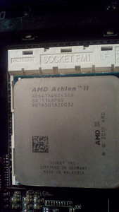 Ненужный процессор AMD Authlon 2 x4
