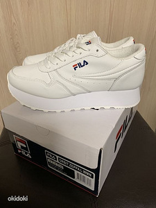 Fila, s.39 naiste tossud (1 foto / 3)