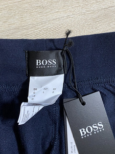 Hugo Boss s. L (4 foto / 4)
