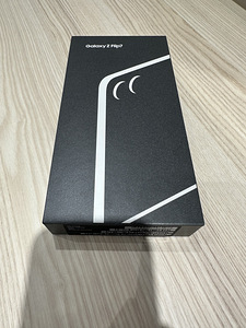 Samsung Galaxy Flip7 256GB mint (1 foto / 2)