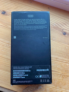 iPhone 11 Pro Макс 64 ГБ (6 фото из 9)