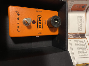 MXR Phase 90 (2 foto / 3)