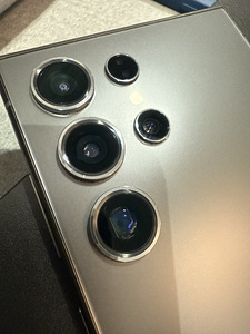 Samsung Galaxy S24 Ultra 512GB (5 foto / 8)