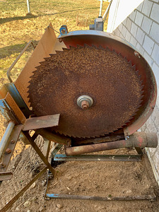 Kreissaag/järkamissaag (3 foto / 5)
