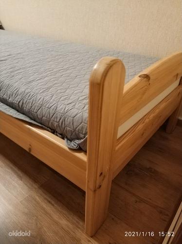 2 Деревянные кровати с матрасами (фото #1)