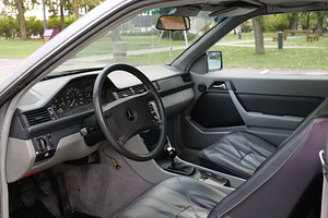 Mercedes benz W124 coupe (11 foto / 11)