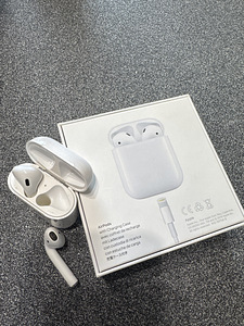 AirPods (1 foto / 1)