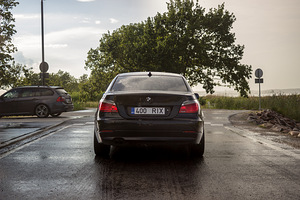 BMW E60 525i 3.0 facelift (7 foto / 14)