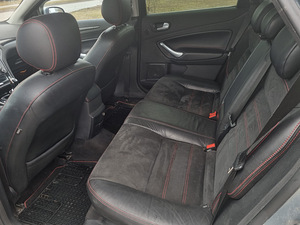 ПРОДАЕТСЯ Ford Mondeo TITANIUM 2.2 129kw (6 фото из 6)