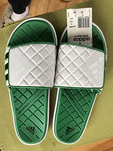 Сланцы Adidas