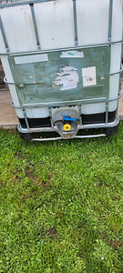Müüa plastist mahuti (1 foto / 2)