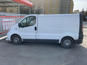 Opel vivaro (3 foto / 11)