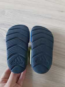 Adidas plätud/sandaalid s20 (5 foto / 5)