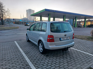 Volkswagen Touran 1.9TDI (6 foto / 9)