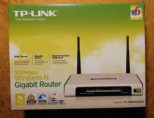 TP-Link 300Mbps Wireless N Gigabit Router with USB port (1 foto / 7)