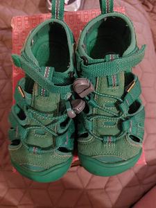 Keen sandaalid (sisetald 16,5-17 cm) (2 foto / 4)
