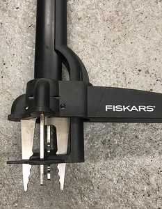 FISKARS инструмент для удаления сорняков (2 фото из 2)