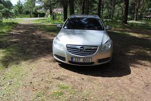 Opel Insignia 2012 (6 фото из 11)