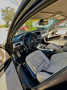BMW 318D (2 фото из 6)