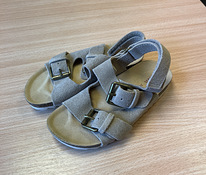 Zara sandaalid s26