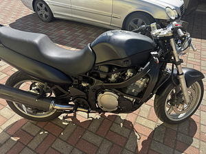Suzuki GSX750F (2 foto / 9)