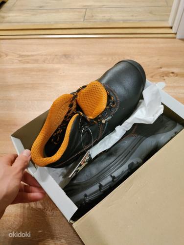 Working shoes, 3 pairs 45 EU (foto #1)