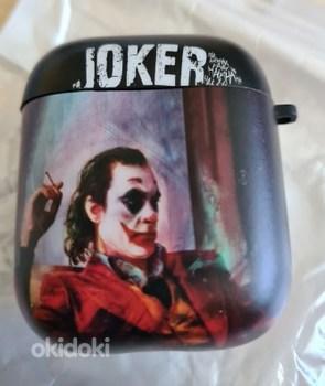 Пластиковый чехол для airpods 1/2 Joker, новый (фото #1)