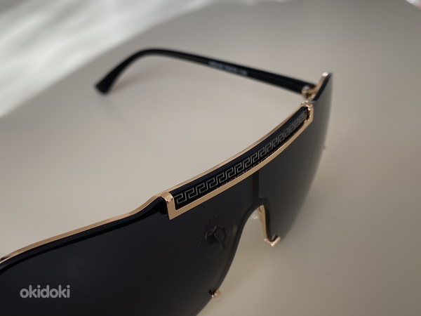 Новые солнцезащитные очки унисекс Versace (фото #5)