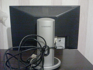 Монитор Samsung 940BW