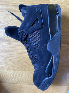 Jordan 4 Blackcats (2 foto / 4)