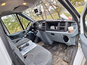 Ford Transit L1H3 (8 фото из 11)