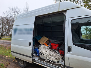 Ford Transit L1H3 (6 фото из 11)